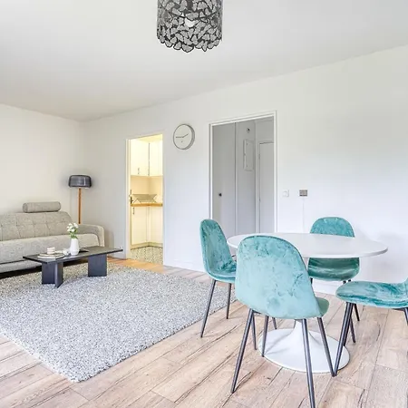 Le Paisible - Aux Portes De Paris - 316b Apartment